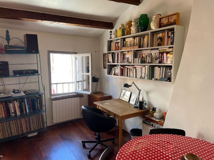 Une Ambiance Boheme Sur Les Toits De Sainte-Anne Montpellier Exterior foto